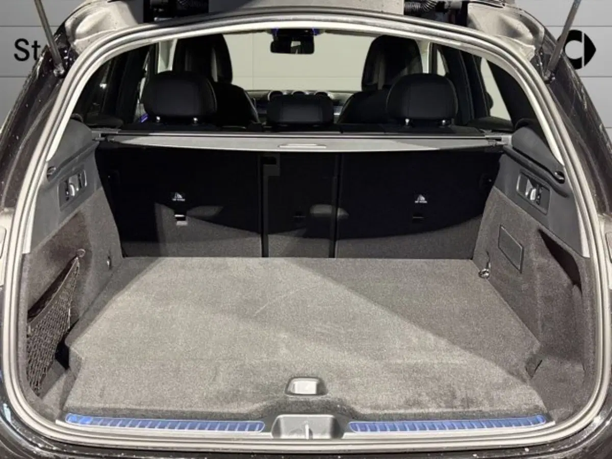 Mercedes-Benz GLC nuova a Bologna (7)