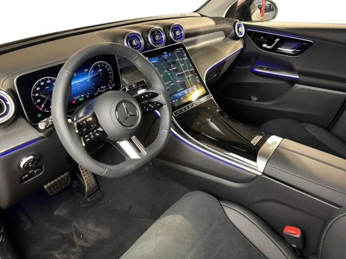 Mercedes-Benz GLC nuova a Bologna (11)