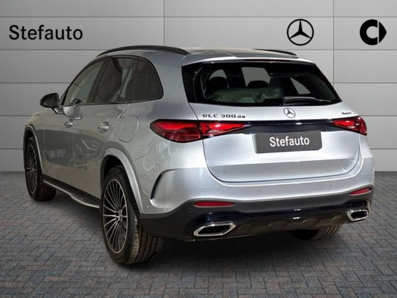 Mercedes-Benz GLC nuova a Bologna (5)