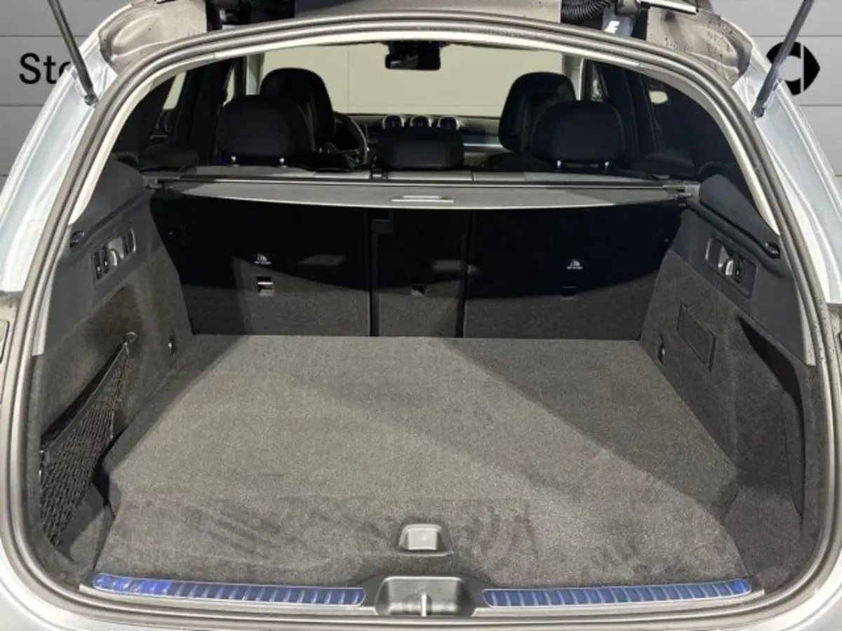 Mercedes-Benz GLC nuova a Bologna (7)