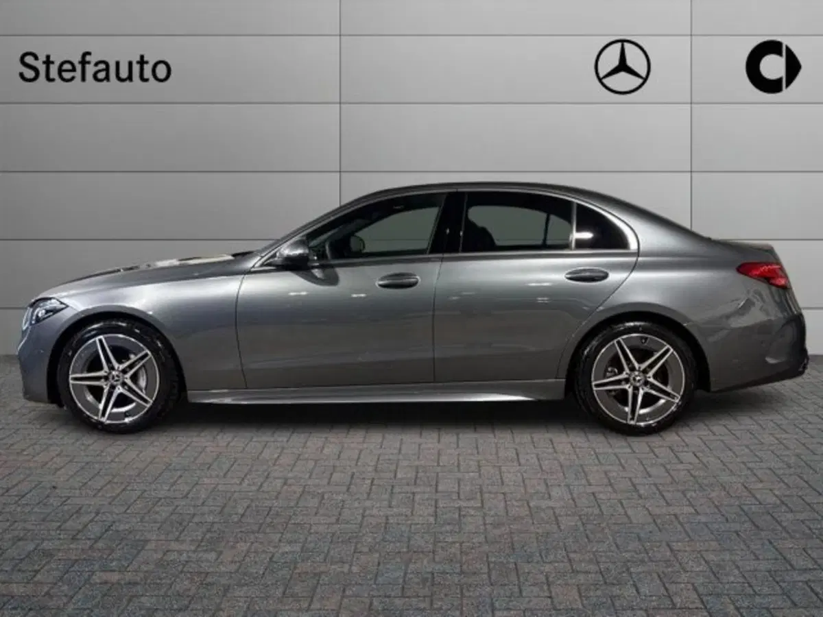 Mercedes-Benz Classe C nuova a Bologna (3)