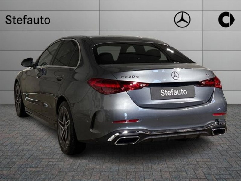 Mercedes-Benz Classe C nuova a Bologna (5)