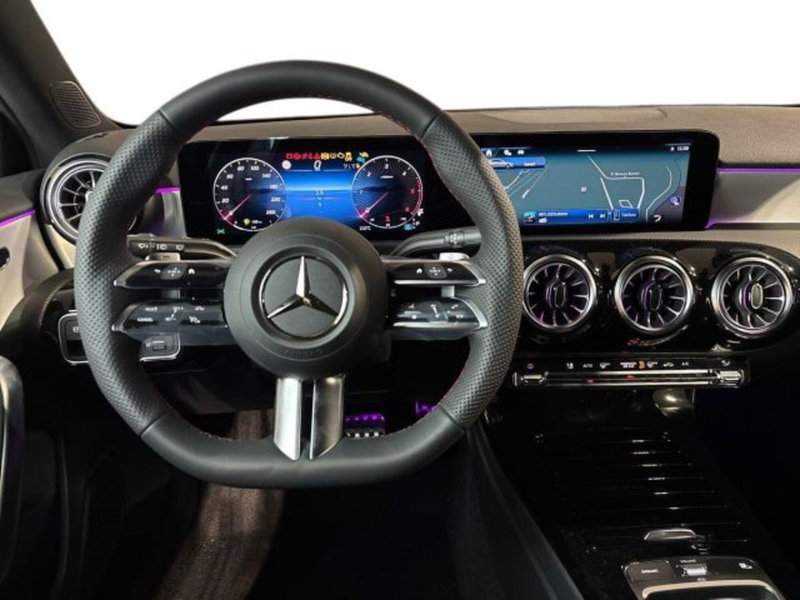 Mercedes-Benz Classe A Sedan nuova a Bologna (14)