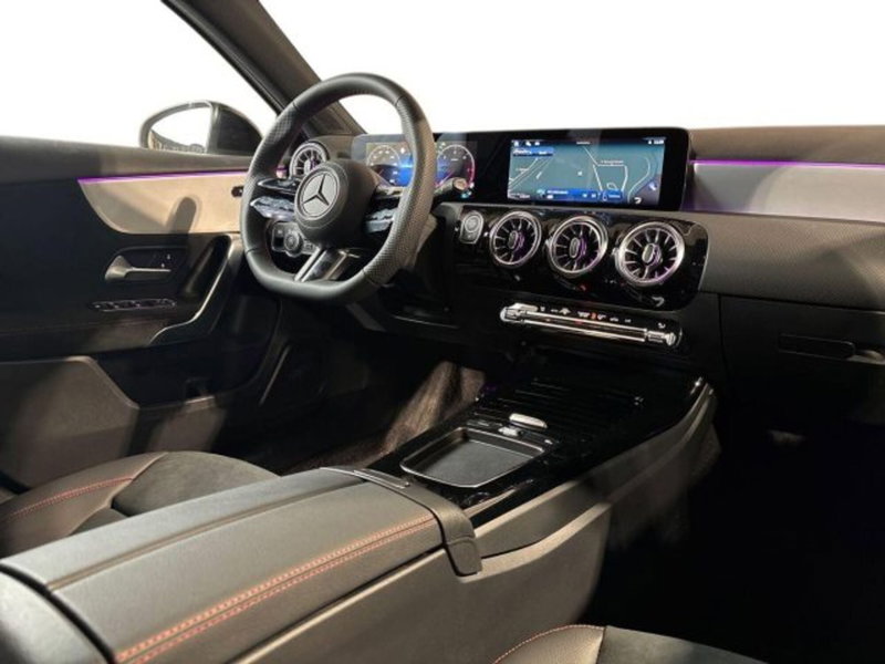 Mercedes-Benz Classe A Sedan nuova a Bologna (15)