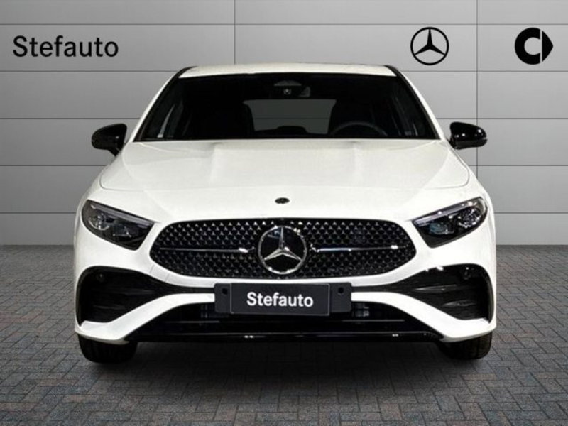 Mercedes-Benz Classe A Sedan nuova a Bologna (4)