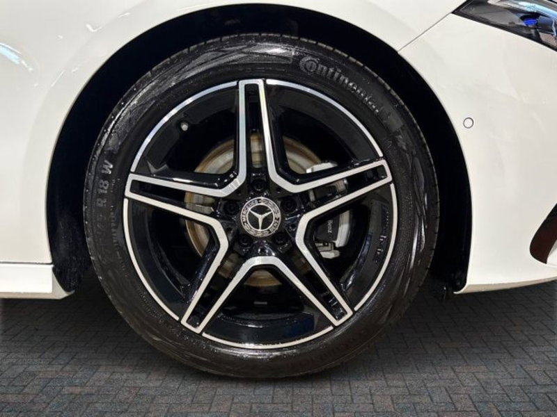 Mercedes-Benz Classe A Sedan nuova a Bologna (8)