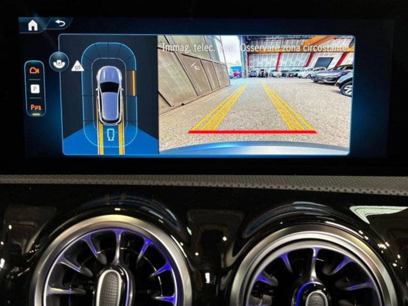 Mercedes-Benz Classe A Sedan nuova a Bologna (12)