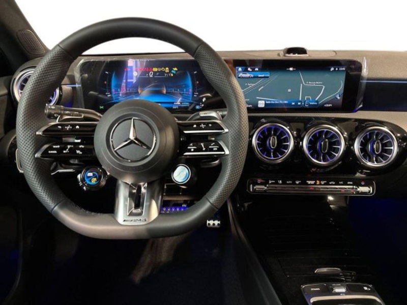 Mercedes-Benz Classe A Sedan nuova a Bologna (14)