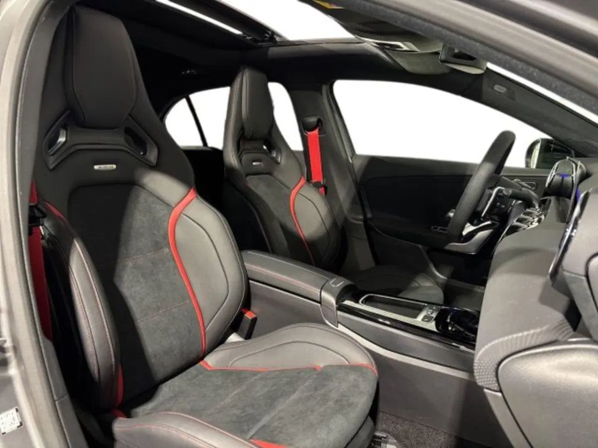 Mercedes-Benz Classe A Sedan nuova a Bologna (16)