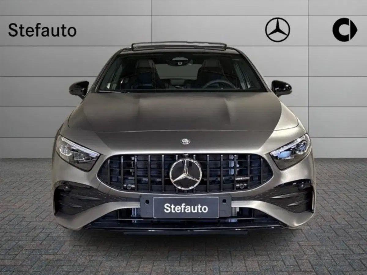 Mercedes-Benz Classe A Sedan nuova a Bologna (4)