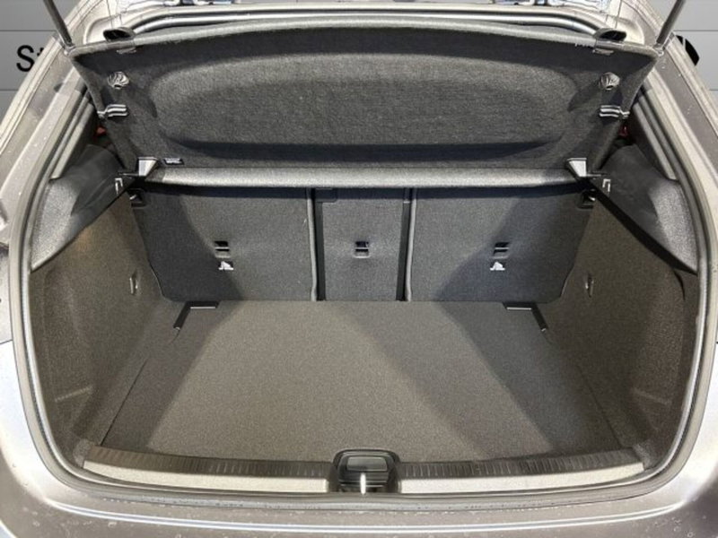 Mercedes-Benz Classe A Sedan nuova a Bologna (7)