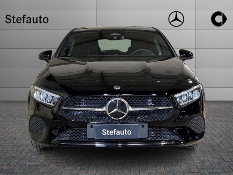 Mercedes-Benz Classe A nuova a Bologna (4)