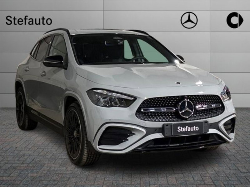 Mercedes-Benz GLA SUV nuova a Bologna