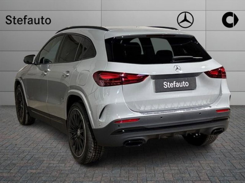Mercedes-Benz GLA SUV nuova a Bologna (5)