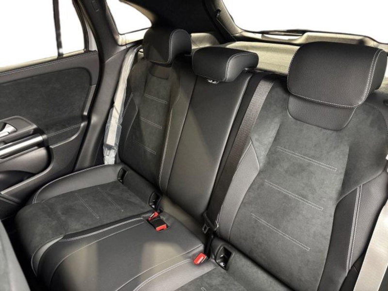 Mercedes-Benz GLA SUV nuova a Bologna (9)