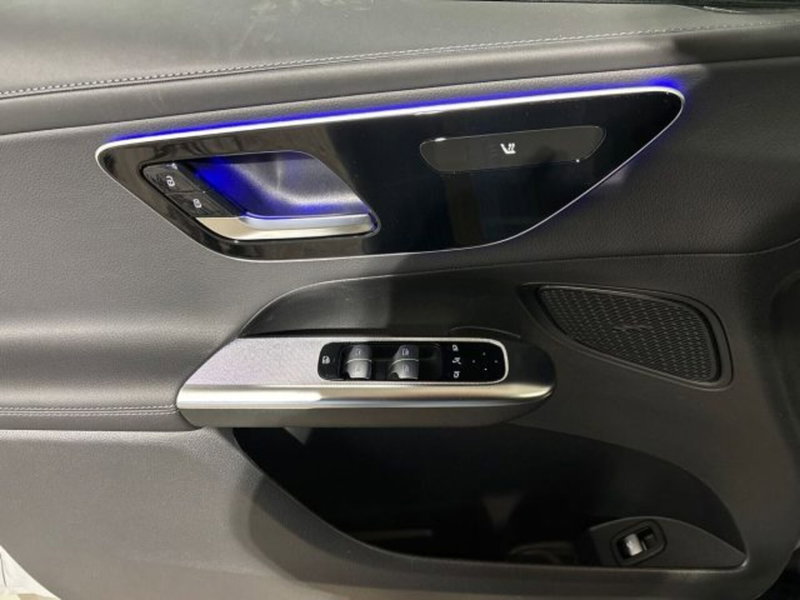 Mercedes-Benz GLC nuova a Bologna (10)