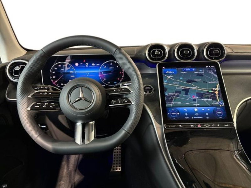 Mercedes-Benz GLC nuova a Bologna (14)