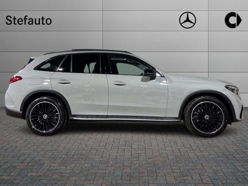 Mercedes-Benz GLC nuova a Bologna (2)
