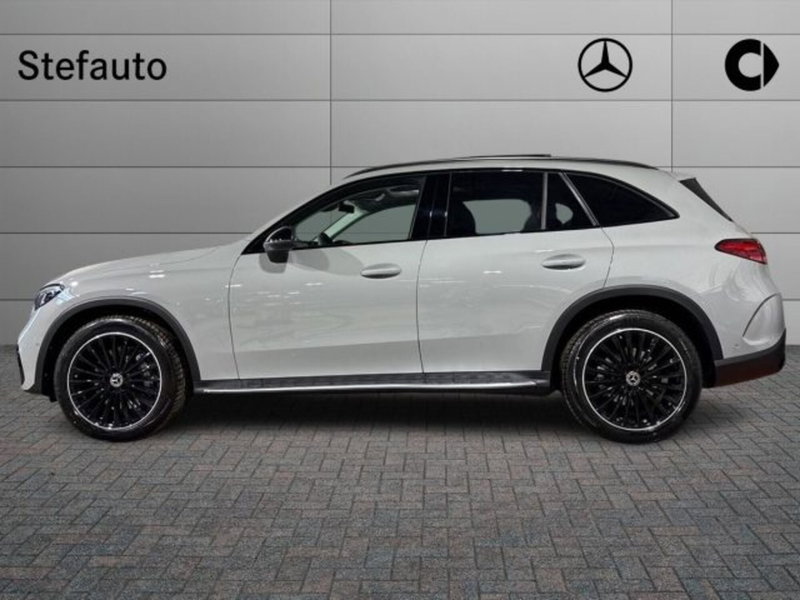 Mercedes-Benz GLC nuova a Bologna (3)
