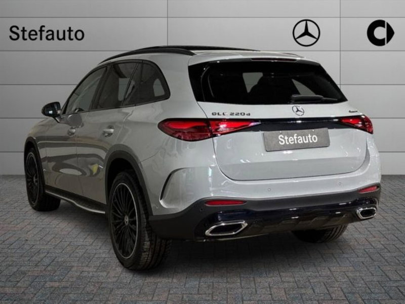 Mercedes-Benz GLC nuova a Bologna (5)
