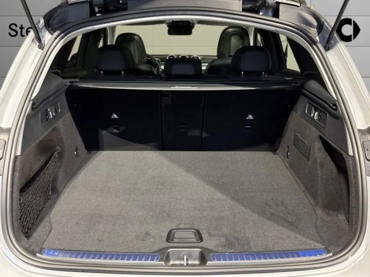 Mercedes-Benz GLC nuova a Bologna (7)
