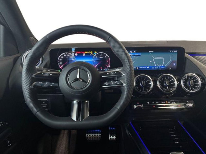 Mercedes-Benz GLA SUV nuova a Bologna (14)