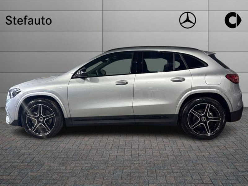 Mercedes-Benz GLA SUV nuova a Bologna (3)