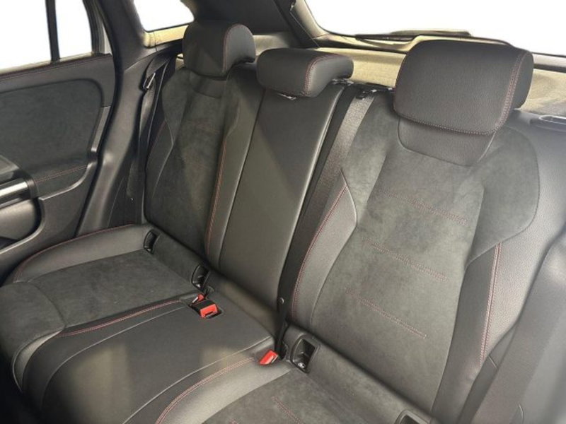 Mercedes-Benz GLA SUV nuova a Bologna (9)