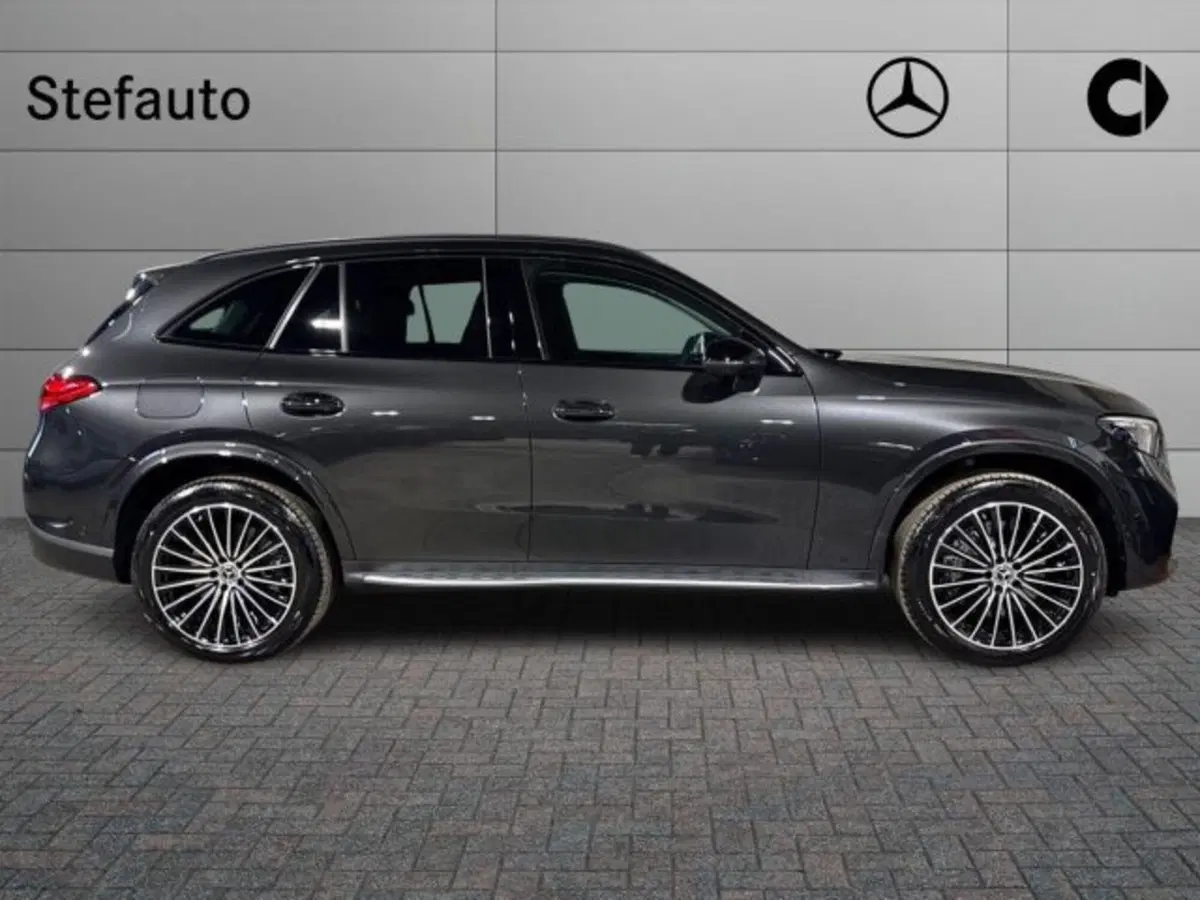 Mercedes-Benz GLC nuova a Bologna (2)