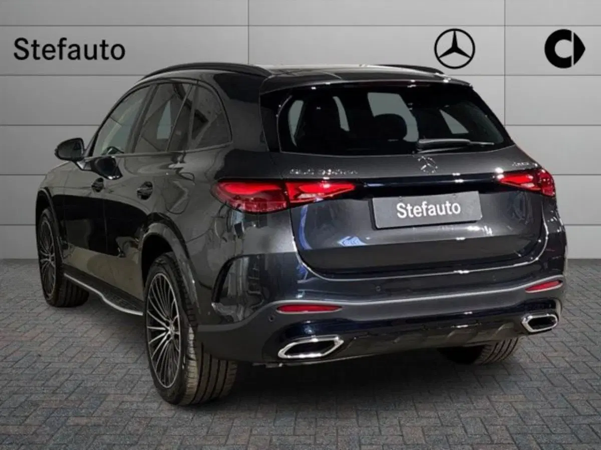 Mercedes-Benz GLC nuova a Bologna (5)