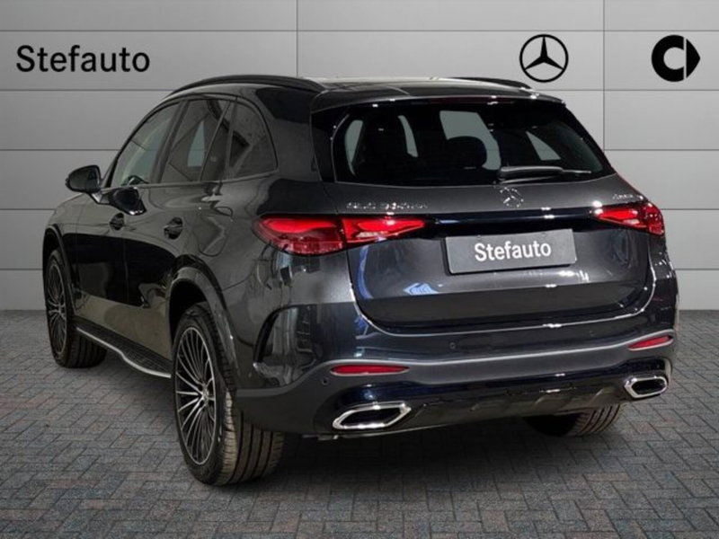 Mercedes-Benz GLC nuova a Bologna (5)