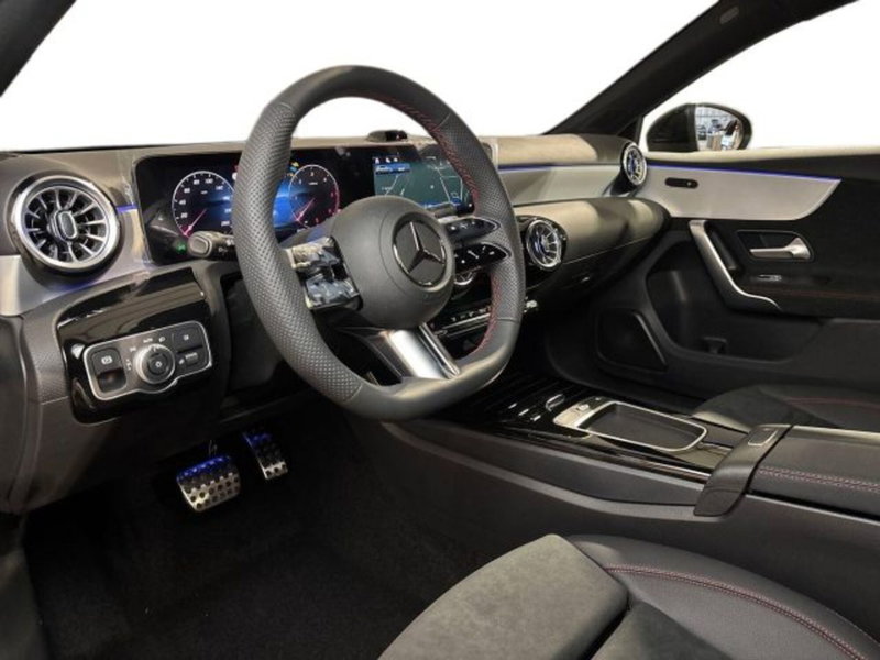 Mercedes-Benz Classe A nuova a Bologna (11)