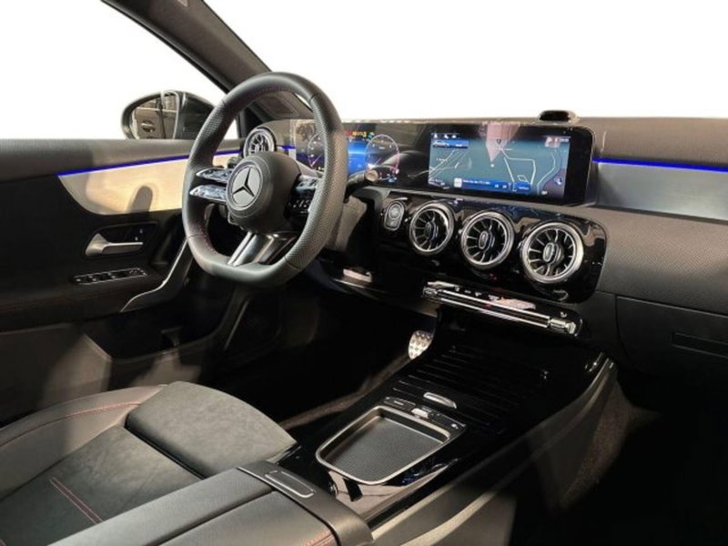 Mercedes-Benz Classe A nuova a Bologna (15)