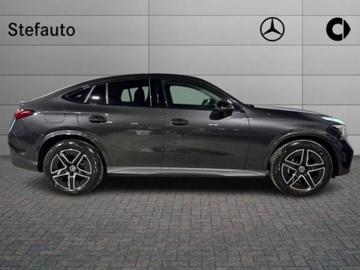 Mercedes-Benz GLC nuova a Bologna (2)