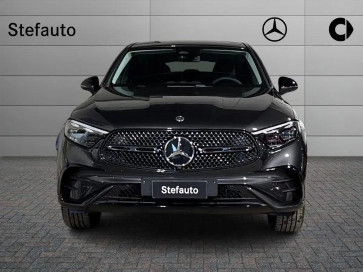 Mercedes-Benz GLC nuova a Bologna (4)