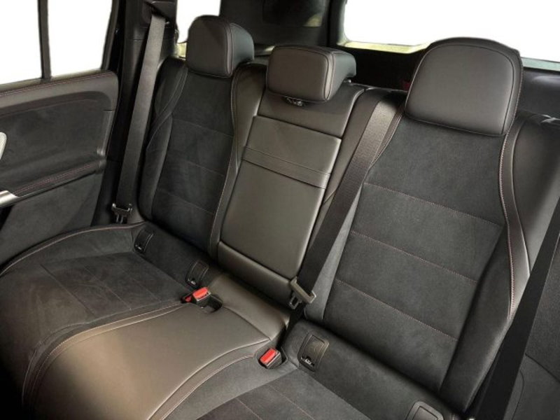 Mercedes-Benz GLB EQ nuova a Bologna (9)