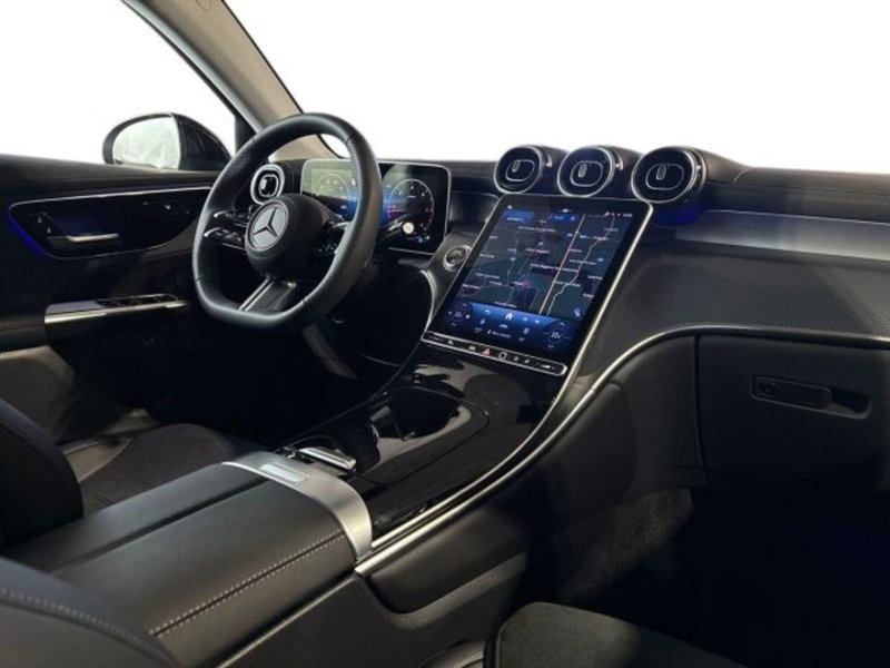 Mercedes-Benz GLC nuova a Bologna (15)