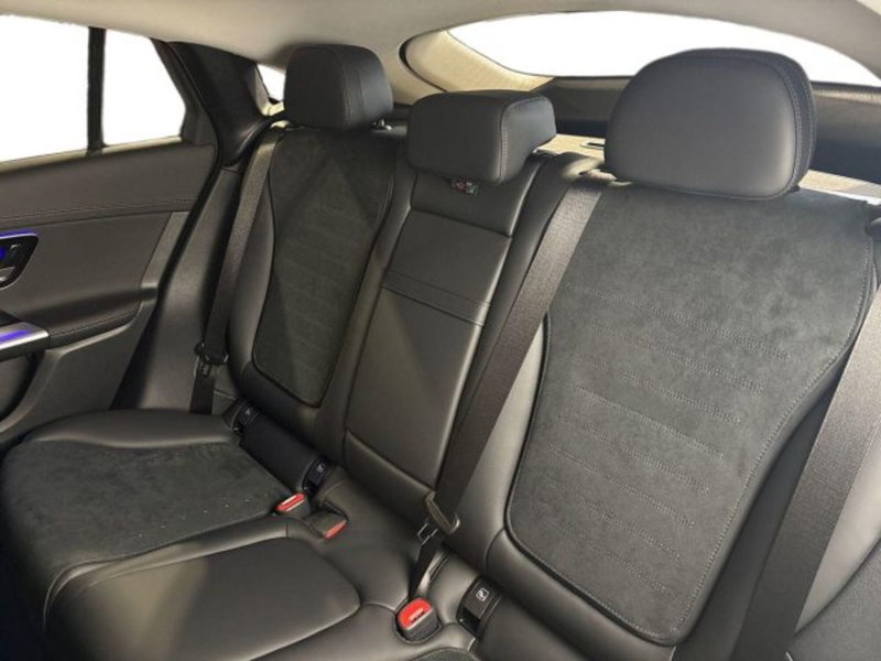 Mercedes-Benz GLC nuova a Bologna (9)