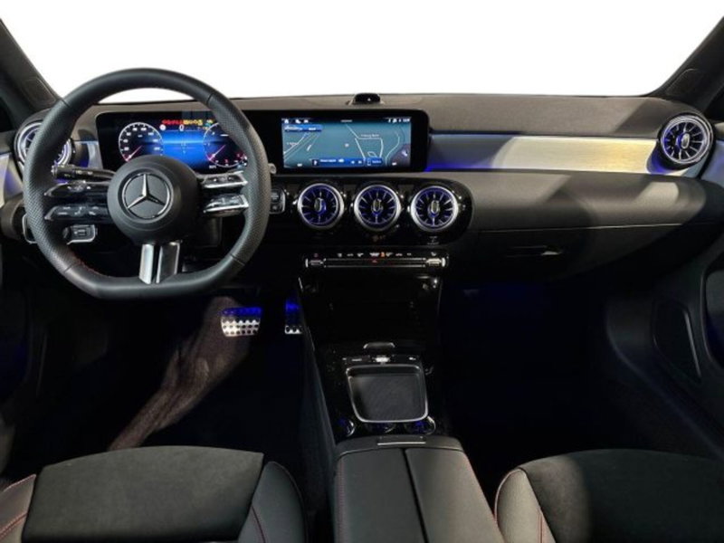 Mercedes-Benz Classe A nuova a Bologna (13)