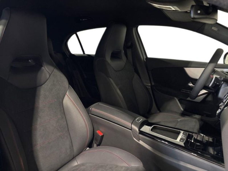 Mercedes-Benz Classe A nuova a Bologna (16)