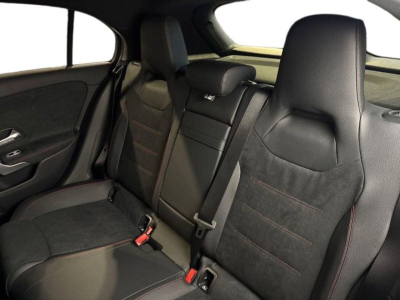 Mercedes-Benz Classe A nuova a Bologna (9)