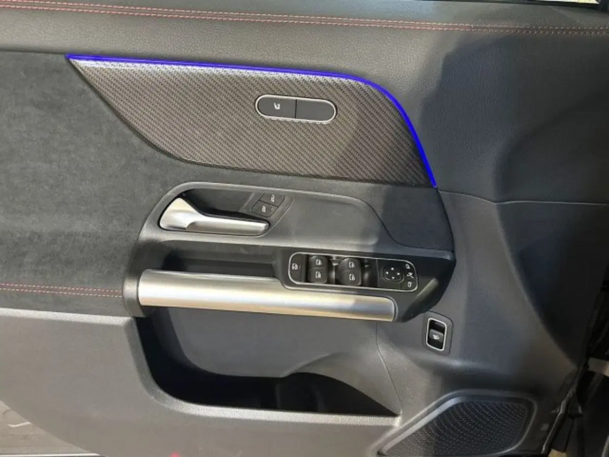 Mercedes-Benz GLA SUV nuova a Bologna (10)