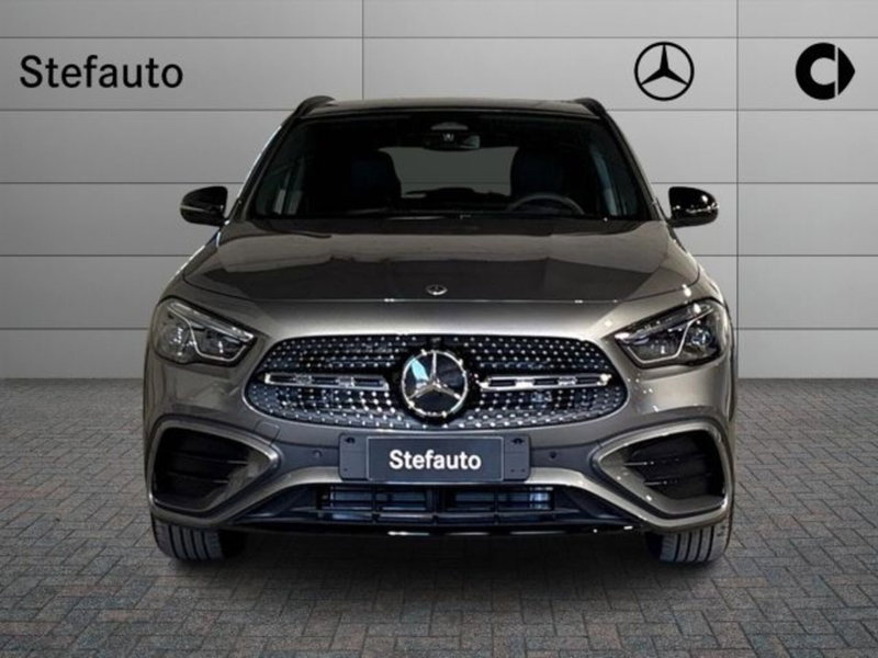 Mercedes-Benz GLA SUV nuova a Bologna (4)