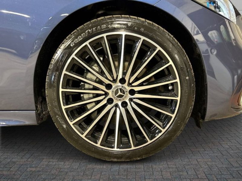 Mercedes-Benz Classe C nuova a Bologna (8)