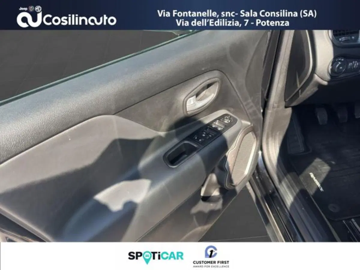Jeep Renegade usata a Salerno (16)