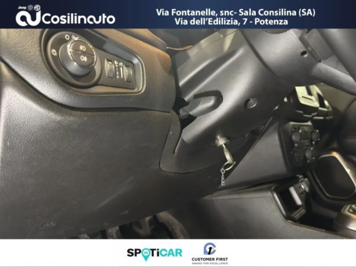 Jeep Renegade usata a Salerno (19)