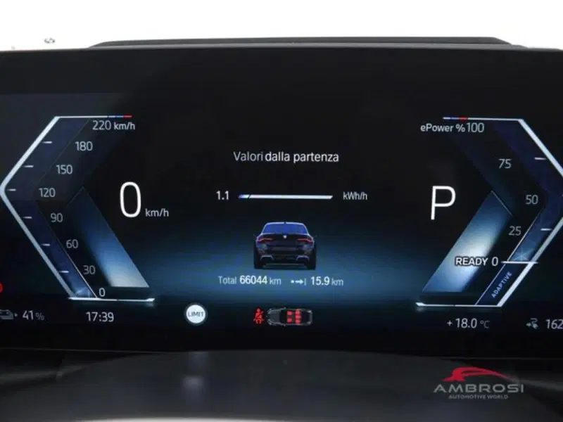 BMW i4 usata a Perugia (13)