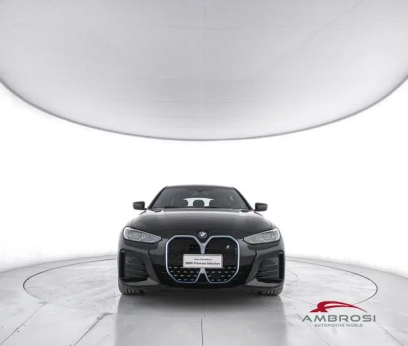 BMW i4 usata a Perugia (5)