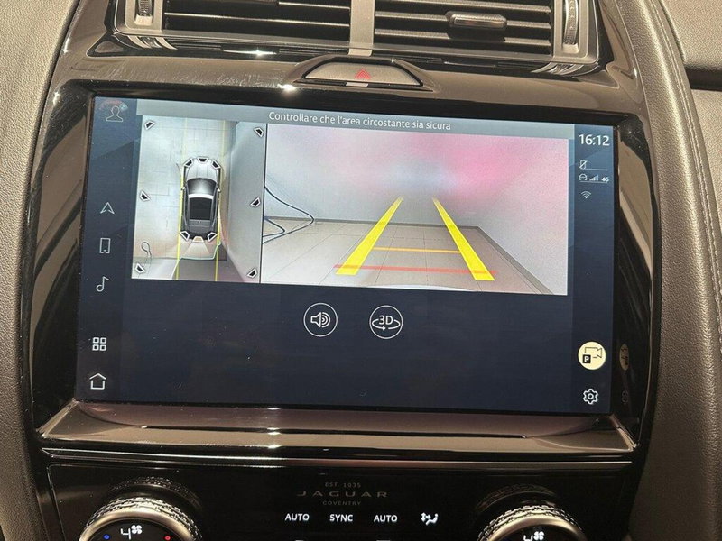 Jaguar E-Pace usata a Varese (11)