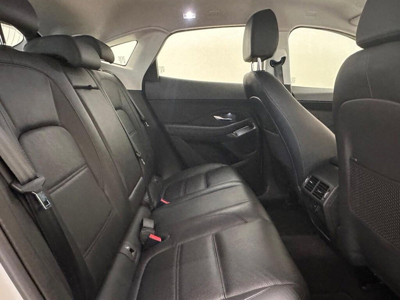 Jaguar E-Pace usata a Varese (5)